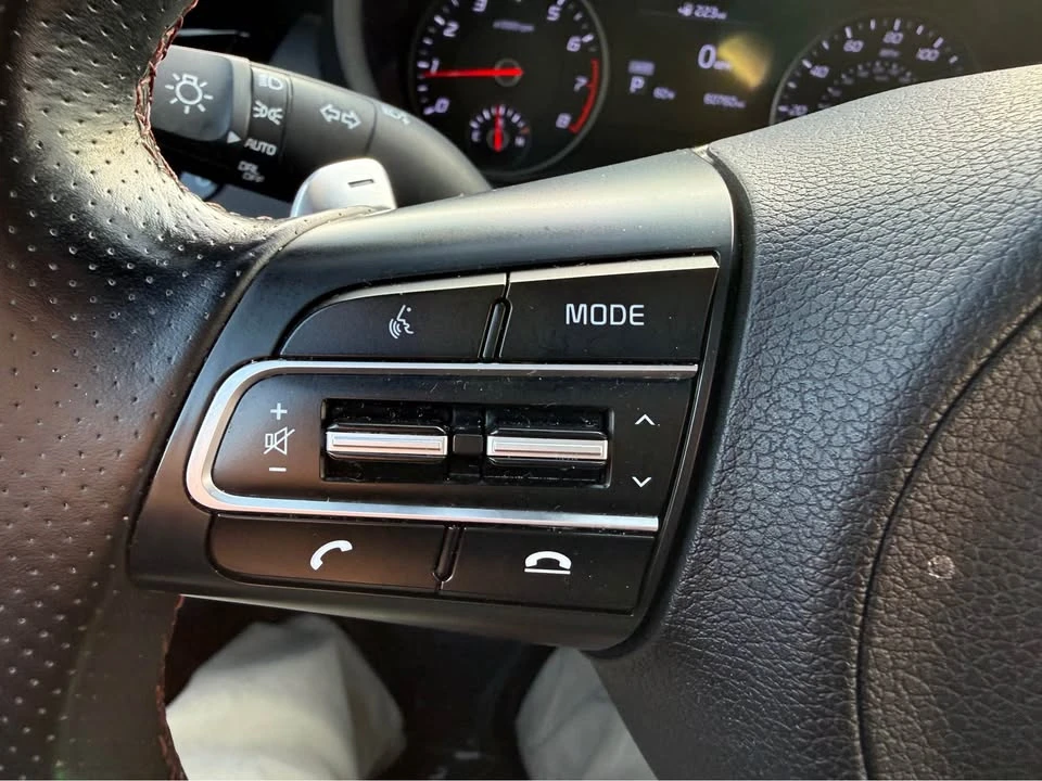 2020 Kia Stinger GT - Image 13 of 14