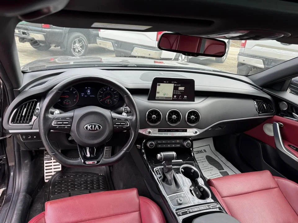 2020 Kia Stinger GT - Image 9 of 16