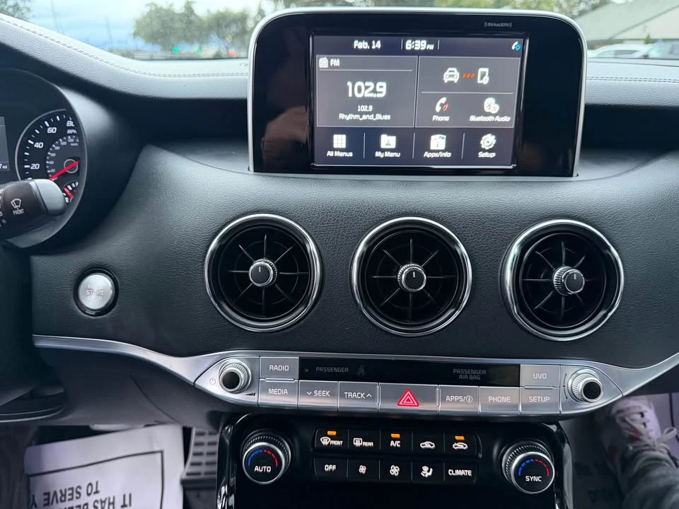 2020 Kia Stinger GT - Image 12 of 20
