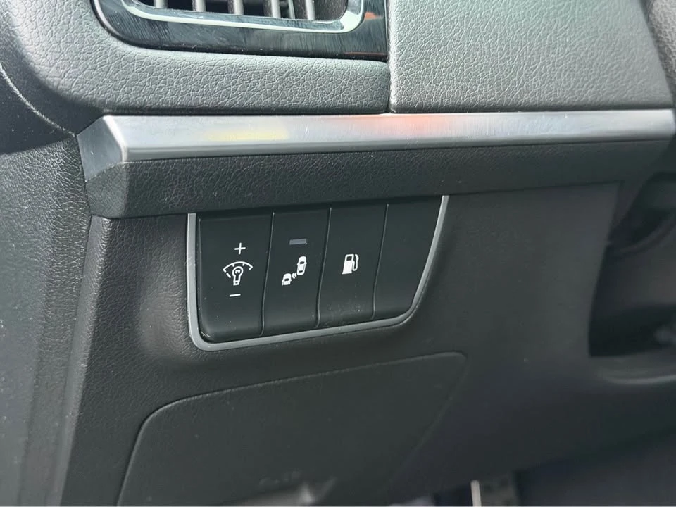 2020 Kia Stinger GT - Image 16 of 20
