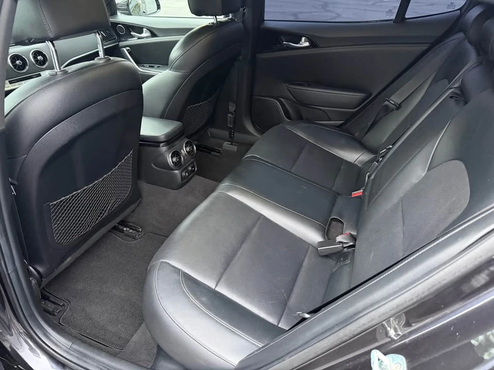 2020 Kia Stinger GT - Image 8 of 20
