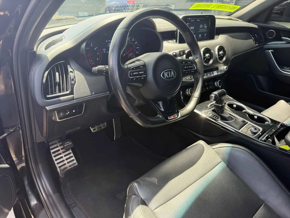 2020 Kia Stinger - Image 4 of 20
