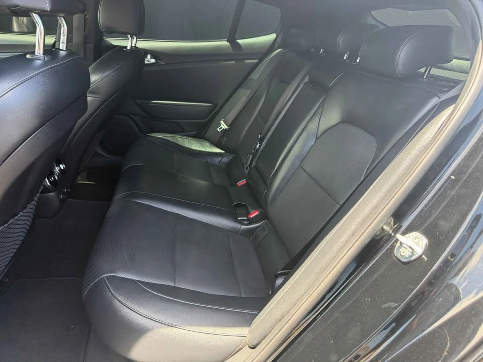 2020 Kia Stinger - Image 13 of 20