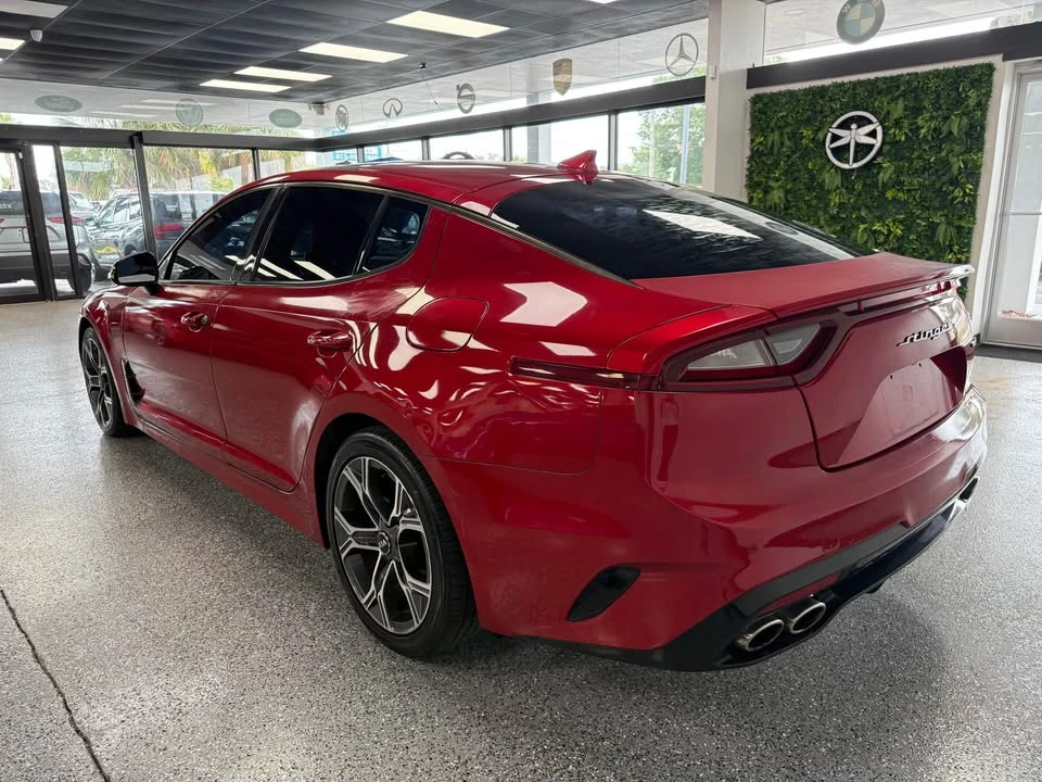 2020 Kia Stinger - Image 2 of 17