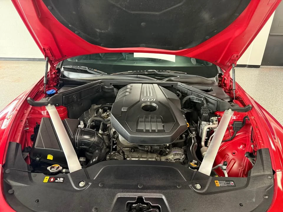 2020 Kia Stinger - Image 16 of 17