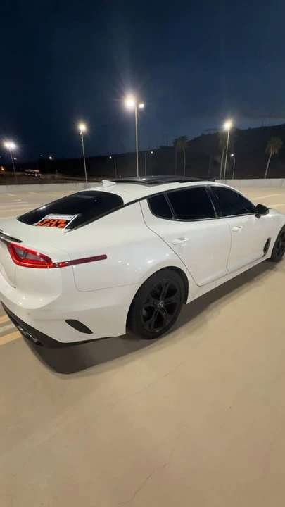2020 Kia Stinger GT - Image 5 of 8