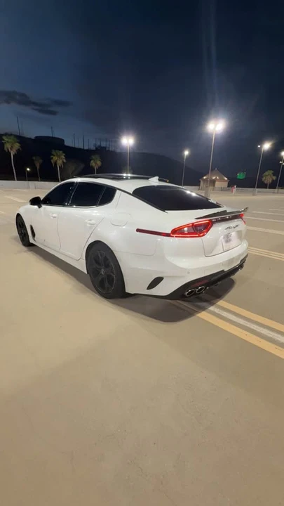 2020 Kia Stinger GT - Image 4 of 8