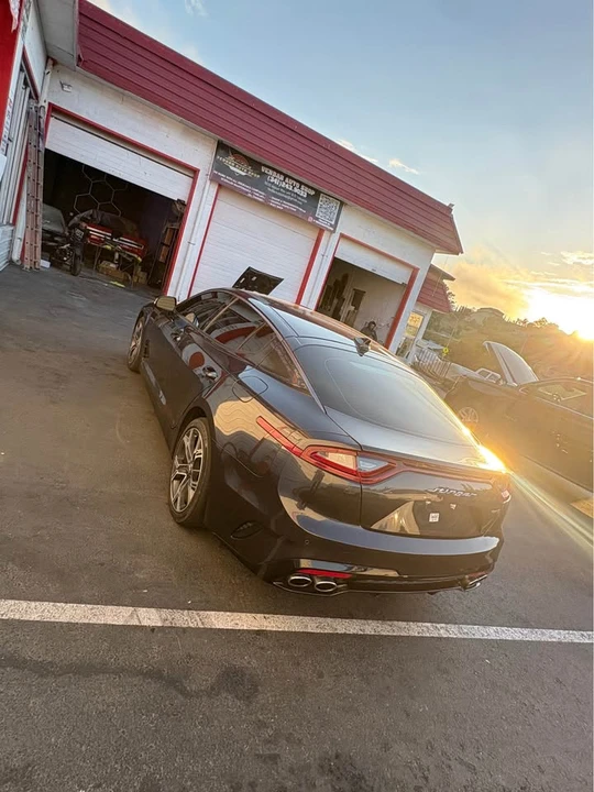 2020 Kia Stinger GT - Image 4 of 11