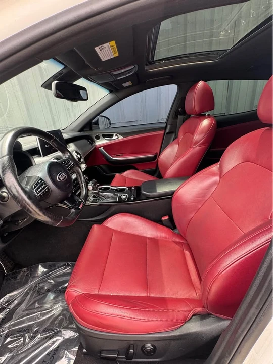 2020 Kia Stinger GT - Image 9 of 13