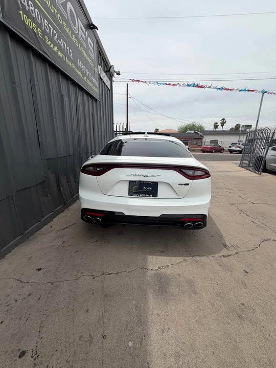 2020 Kia Stinger GT - Image 8 of 12