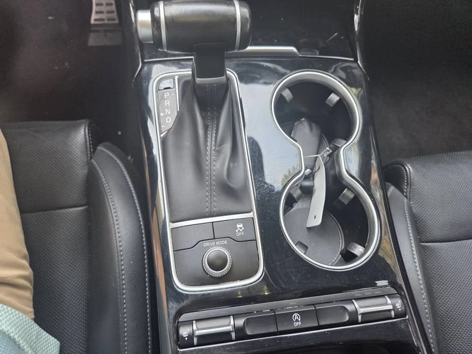 2020 Kia Stinger GT - Image 17 of 19