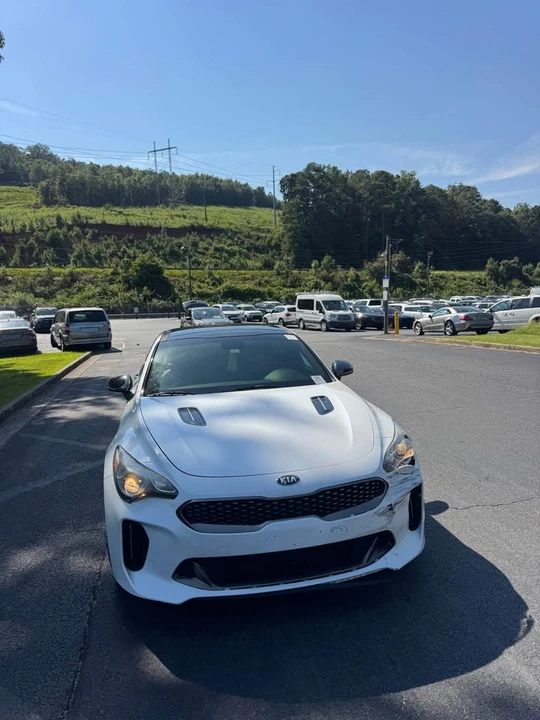 2020 Kia Stinger GT - Image 2 of 8