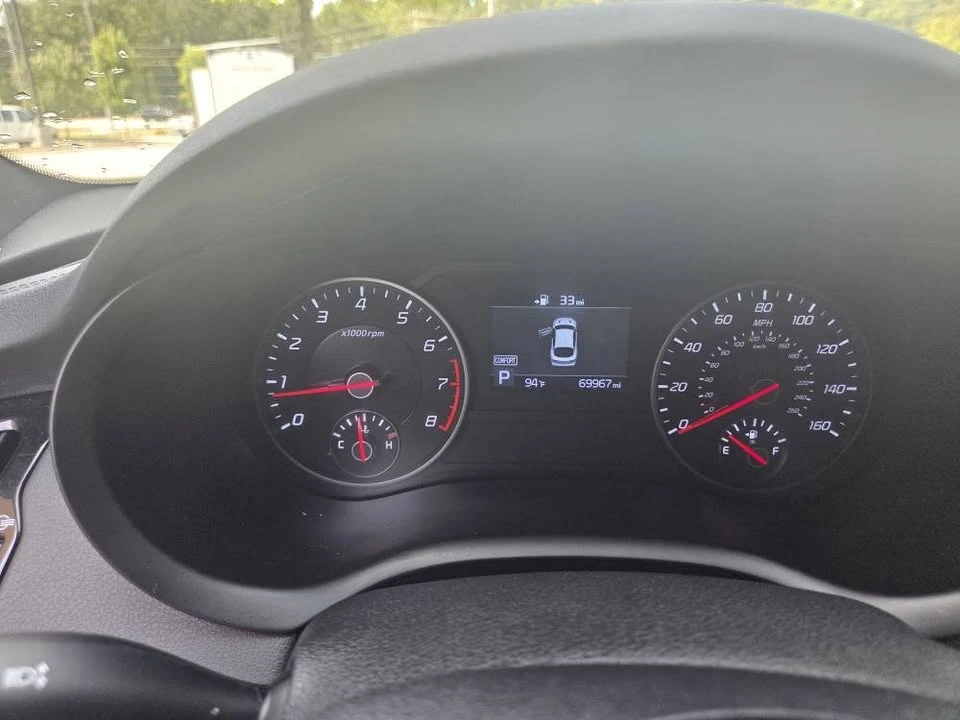 2020 Kia Stinger GT - Image 13 of 19
