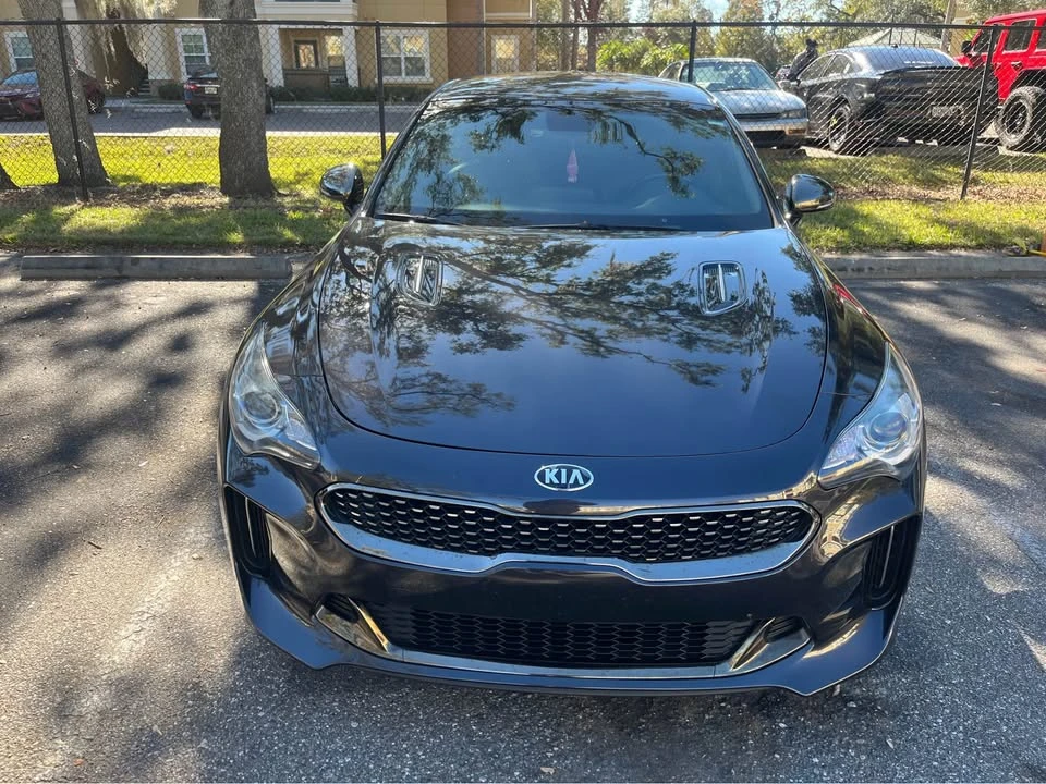2020 Kia Stinger GT - Image 8 of 11