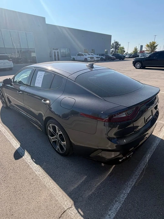 2020 Kia Stinger GT - Image 5 of 11