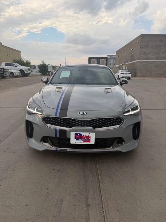 2020 Kia Stinger GT - Image 5 of 10