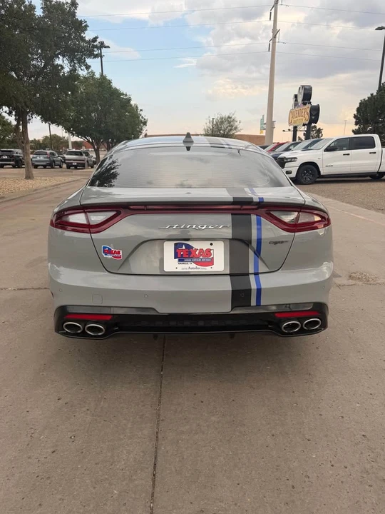 2020 Kia Stinger GT - Image 4 of 10