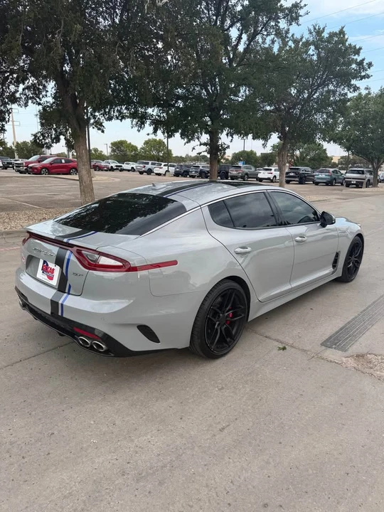 2020 Kia Stinger GT - Image 2 of 10