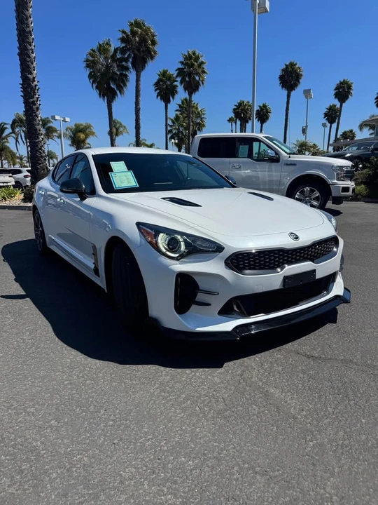 2020 Kia Stinger GT - Image 2 of 13