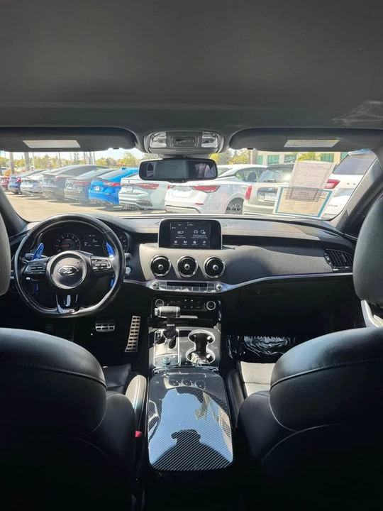 2020 Kia Stinger GT - Image 11 of 13