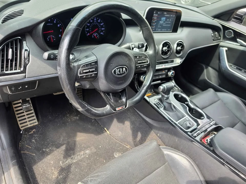 2020 Kia Stinger GT - Image 8 of 14