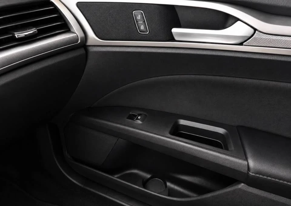 2020 Kia Stinger GT - Image 16 of 19