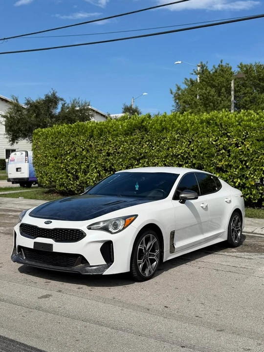 2020 Kia Stinger GT - Image 2 of 13
