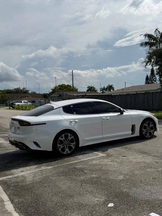 2020 Kia Stinger GT - Image 4 of 10