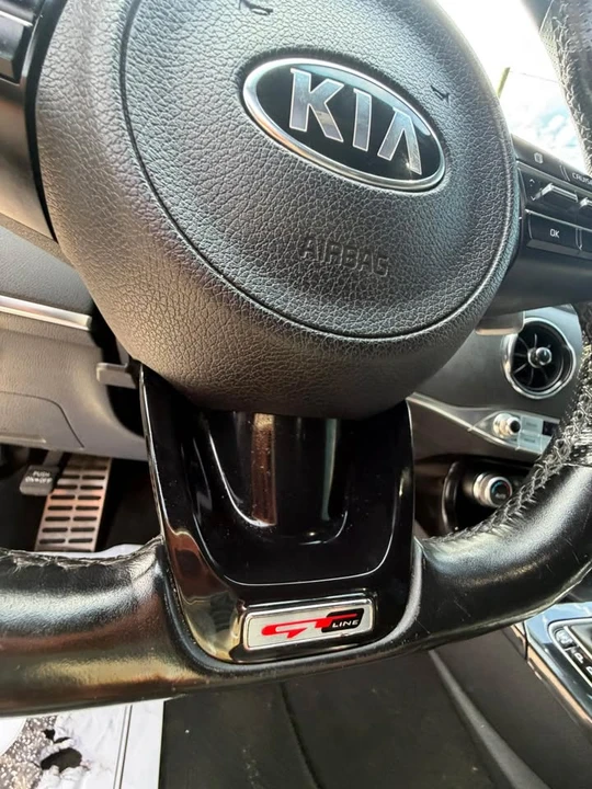 2020 Kia Stinger - Image 12 of 13