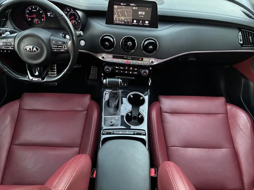 2020 Kia Stinger GT - Image 14 of 20