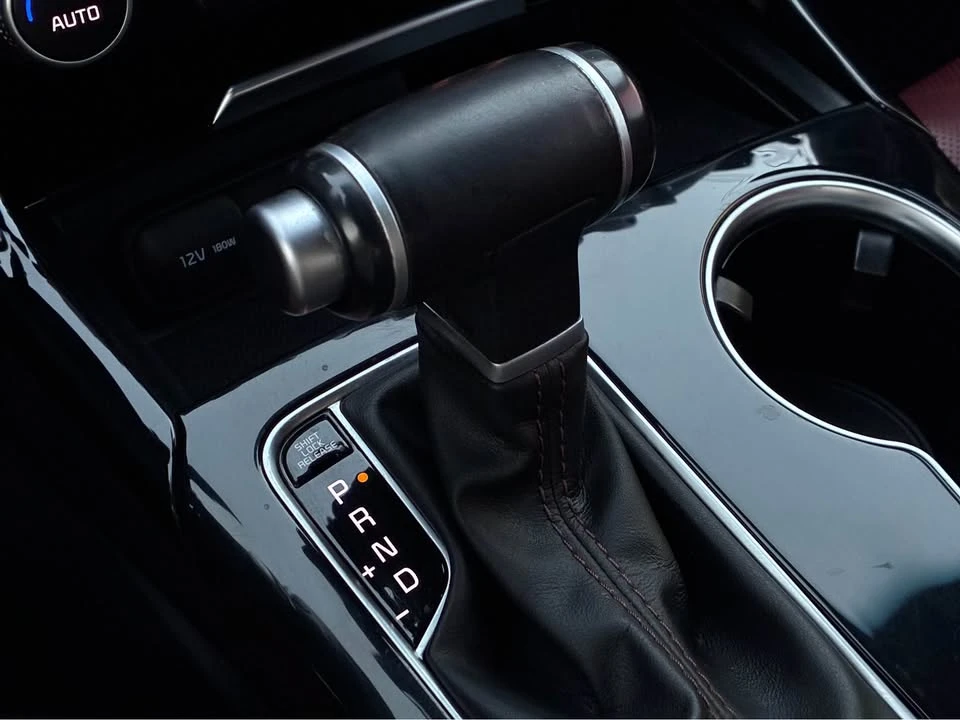 2020 Kia Stinger GT - Image 19 of 20