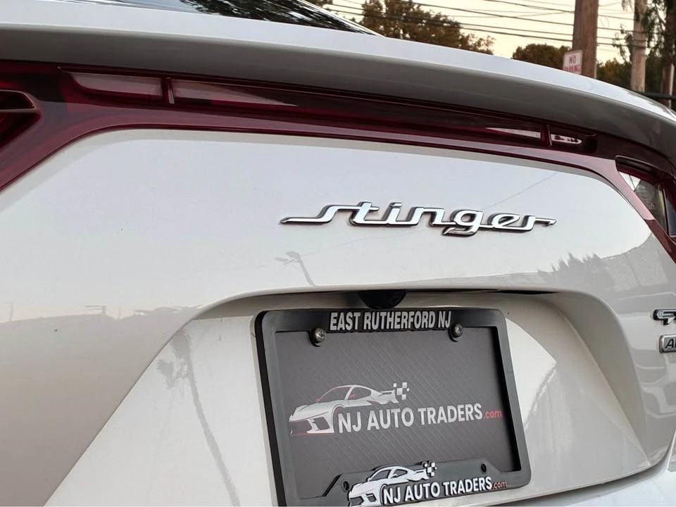 2020 Kia Stinger GT - Image 9 of 20