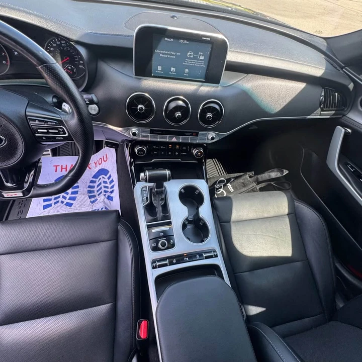 2020 Kia Stinger GT - Image 13 of 16