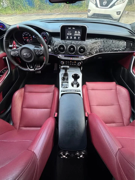 2020 Kia Stinger GT - Image 11 of 17