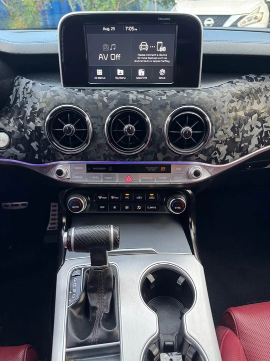 2020 Kia Stinger GT - Image 14 of 17
