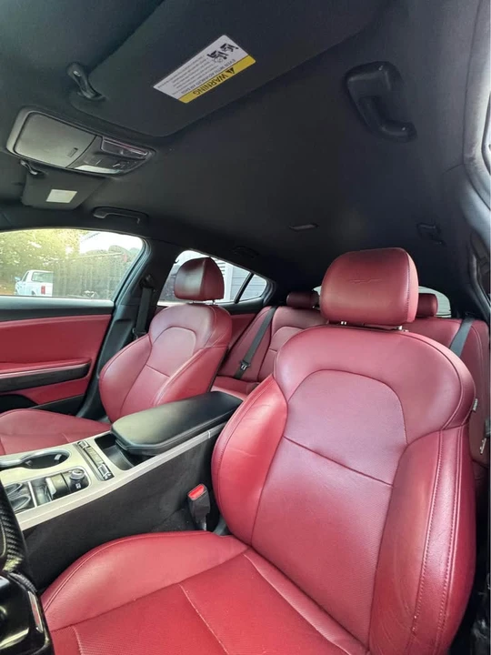 2020 Kia Stinger GT - Image 13 of 17