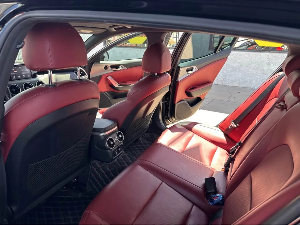 2020 Kia Stinger GT - Image 17 of 17