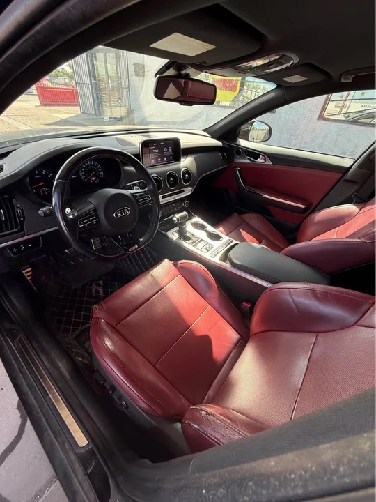 2020 Kia Stinger GT - Image 9 of 10