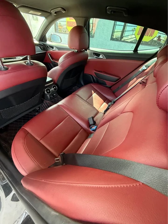 2020 Kia Stinger GT - Image 8 of 10