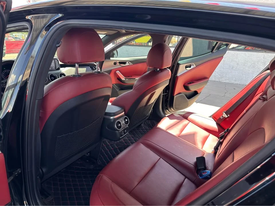 2020 Kia Stinger GT - Image 17 of 20