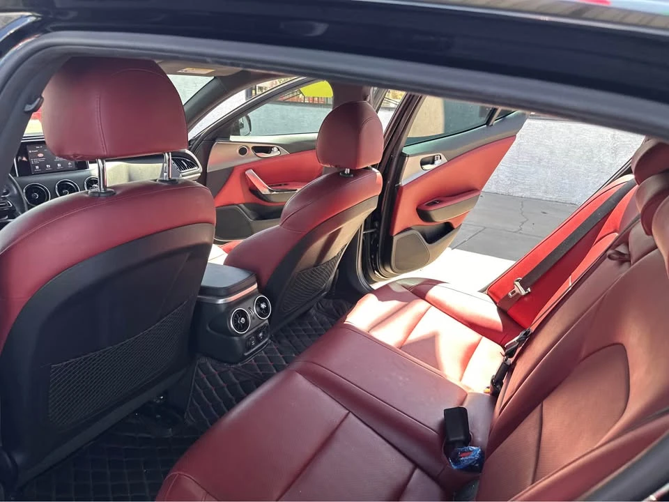 2020 Kia Stinger GT - Image 18 of 20