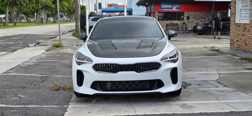 2020 Kia Stinger GT - Image 2 of 11
