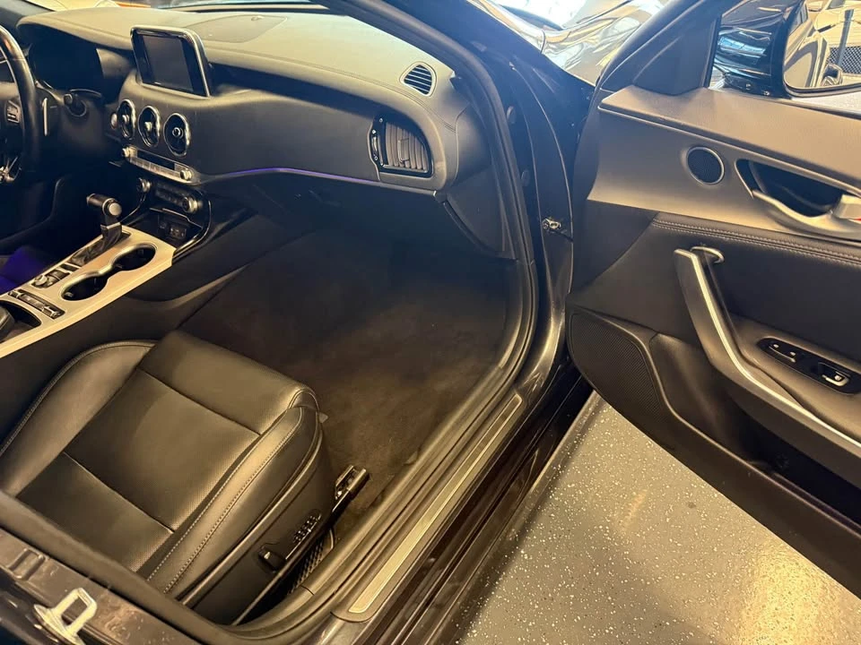 2020 Kia Stinger GT - Image 16 of 20