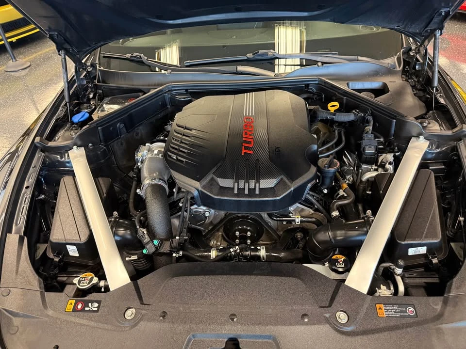 2020 Kia Stinger GT - Image 18 of 20