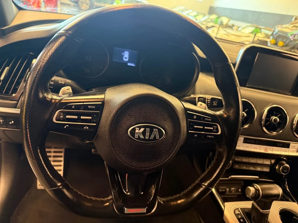 2020 Kia Stinger GT - Image 12 of 20