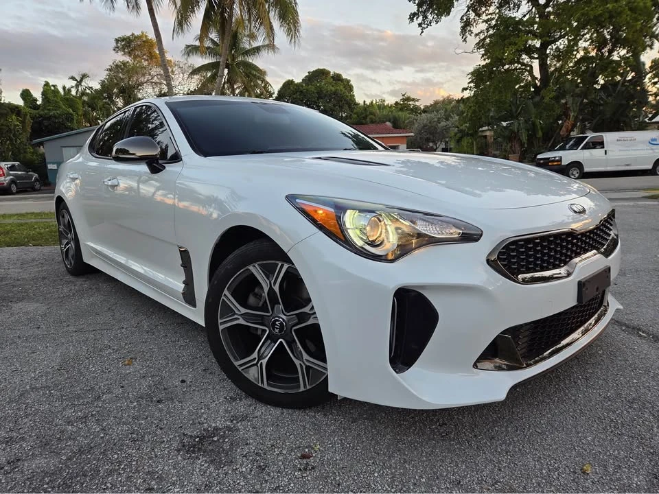 2020 Kia Stinger GT - Image 2 of 12