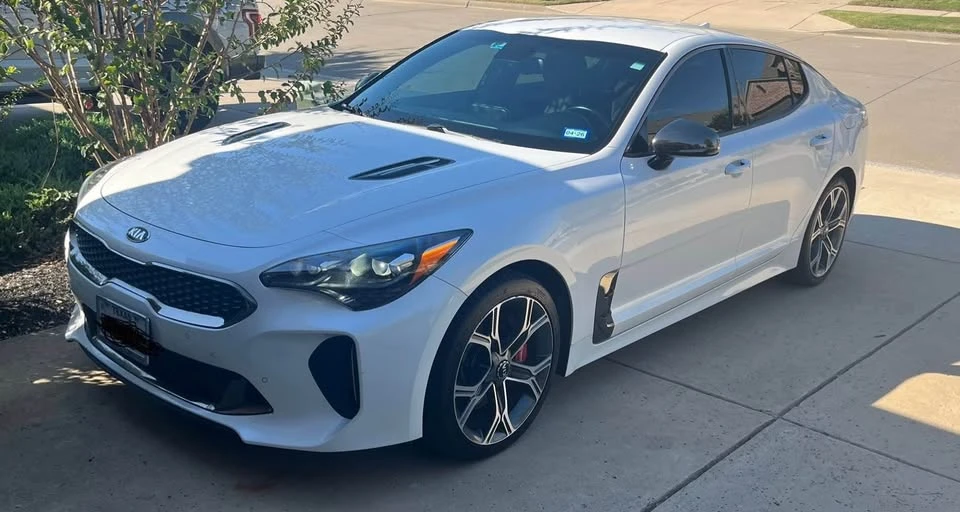 2020 Kia Stinger GT - Image 2 of 4