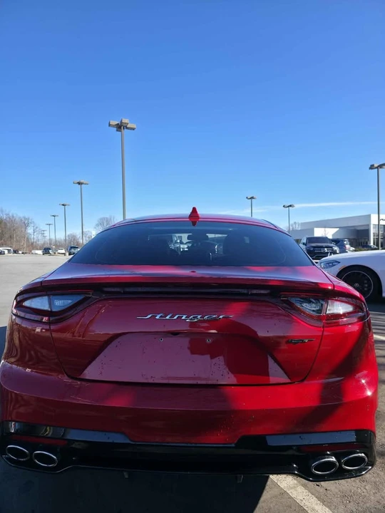 2020 Kia Stinger GT - Image 6 of 10