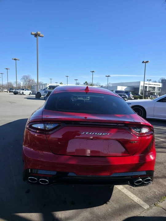2020 Kia Stinger GT - Image 5 of 10