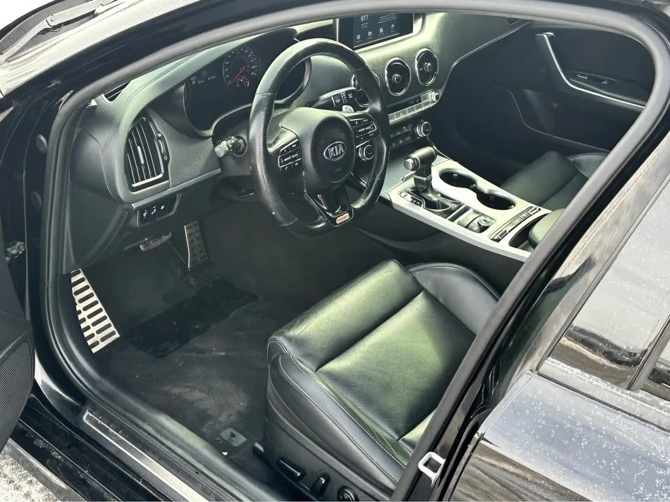 2020 Kia Stinger GT - Image 8 of 9